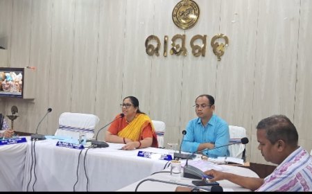 ପ୍ରଧାନମନ୍ତ୍ରୀ ଜନମନ ପରିଯୋଜନା ଅଧୀନରେ ଜିଲ୍ଲାରେ ବସବାସ କରୁଥିବା ଅନୁନ୍ନତ ଜନଜାତି ଜନସାଧାରଣଙ୍କୁ ଉଭୟ କେନ୍ଦ୍ର ଓ ରାଜ୍ୟ ସରକାରଙ୍କ ବିଭିନ୍ନ ସୁବିଧା ଯୋଗାଇଦେବା ନିମନ୍ତେ ବ୍ୟାପକ ସଚେତନତା କାର୍ଯ୍ୟକ୍ରମ ଜିଲ୍ଲାର ଆଦିମ ଜନଜାତି ବସବାସ କରୁଥିବା ଅଂଚଳରେ ଆୟୋଜିତ ହେବ ବୋଲି ଜିଲ୍ଲାପାଳ,ସାମ୍ବାଦିକ ସମ୍ମିଳନୀରେ ପ୍ରକାଶ କରିଛନ୍ତି ।