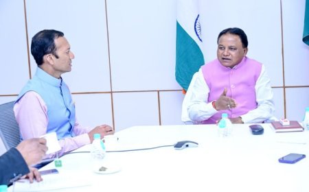 ମାନ୍ୟବର ମୁଖ୍ୟମନ୍ତ୍ରୀ ଶ୍ରୀ ମୋହନ ଚରଣ ମାଝୀଙ୍କୁ ଆଜି ଲୋକସେବା ଭବନରେ ଜିନ୍ଦଲ ଷ୍ଟିଲ ଆଣ୍ଡ ପାୱାରର ଅଧ୍ୟକ୍ଷ ତଥା ସାଂସଦ ଶ୍ରୀ ନବୀନ ଜିନ୍ଦଲ ସୌଜନ୍ୟମୂଳକ ସାକ୍ଷାତ