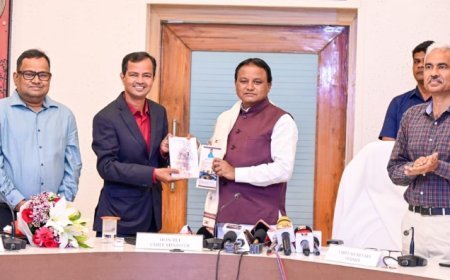 ଲୋକସେବା ଭବନଠାରେ ରାଷ୍ଟ୍ରପତି ପୁରସ୍କାର ପ୍ରାପ୍ତ ଶିକ୍ଷକ ଶ୍ରୀ ସନ୍ତୋଷ କୁମାର କର