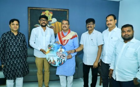 ଓଡ଼ିଶାର ଯୁବ ସଙ୍ଗୀତ ନିର୍ଦ୍ଦେଶକ ଦେବାଶିଷ ମଲ୍ଲିକ (ଜାପାନୀ ଭାଇ), କଣ୍ଠଶିଳ୍ପୀ ମହମ୍ମଦ ଇରଫାନ ଏବଂ ବିଶିଷ୍ଟ ଗୀତିକାର ପଞ୍ଚାନନ ନାୟକଙ୍କ ଦ୍ୱାରା ମହାପ୍ରଭୁ ଶ୍ରୀଜଗନ୍ନାଥ