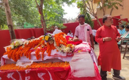ଭାରତୀୟ କମ୍ୟୁନିଷ୍ଟ ପାର୍ଟିର ପୂର୍ବତନ ରାଜ୍ୟ ସମ୍ପାଦକ, ପାର୍ଟି ମୁଖପତ୍ର ନୂଆ ଦୁନିଆର ପୁର୍ଵତନ ସମ୍ପାଦକ ବିୟୋଗ ଘଟିଛି।