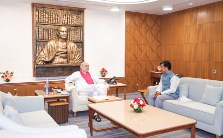 ଆଜି ଦେଶର କେନ୍ଦ୍ର ସ୍ୱରାଷ୍ଟ୍ର ଓ ସମବାୟ ମନ୍ତ୍ରୀ ଶ୍ରୀ ଅମିତ ସାହା ଜୀଙ୍କୁ ଦିଲ୍ଲୀରେ ଭେଟ କରି ସାମ୍ପ୍ରତିକ ଓଡ଼ିଶା ତଥା ଝାରସୁଗୁଡ଼ାର ରାଜନୈତିକ ପୃଷ୍ଠଭୂମି ସମ୍ବନ୍ଧରେ ଆଲୋଚନା କଲି।